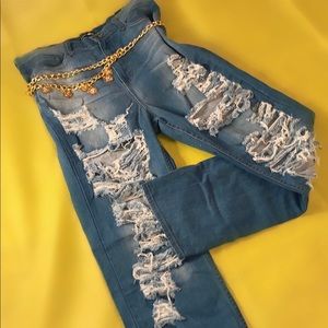 Distressed Boyfriend Jeans